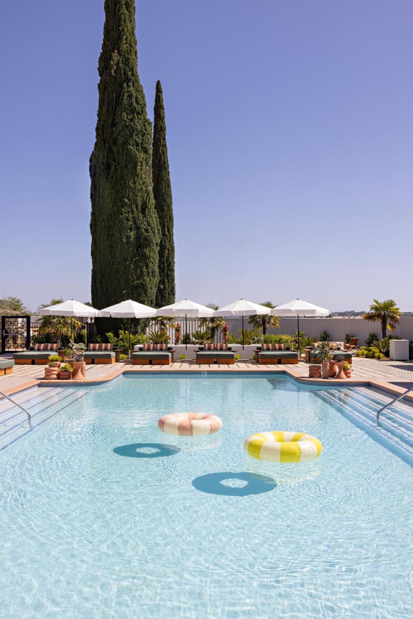 River Lodge Paso - 21 & Over Pool ปาโซโรเบิลส์ ภายนอก รูปภาพ